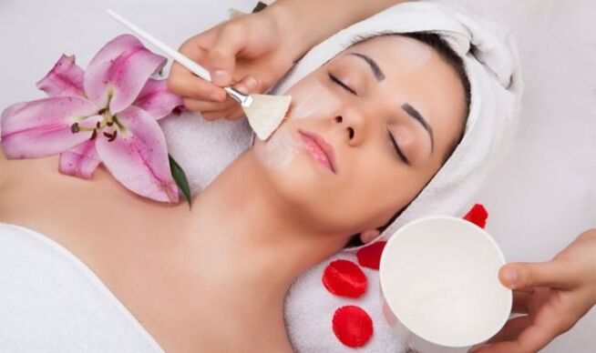A rejuvenation means will be tied to the face